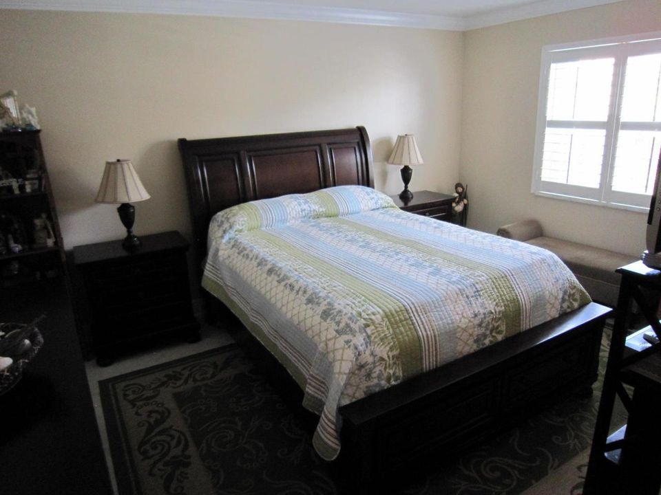 Active With Contract: $158,900 (1 beds, 1 baths, 760 Square Feet)