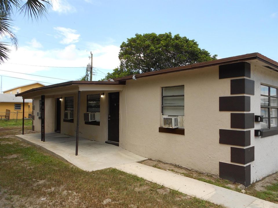 Active With Contract: $133,900 (0 beds, 0 baths, 1404 Square Feet)