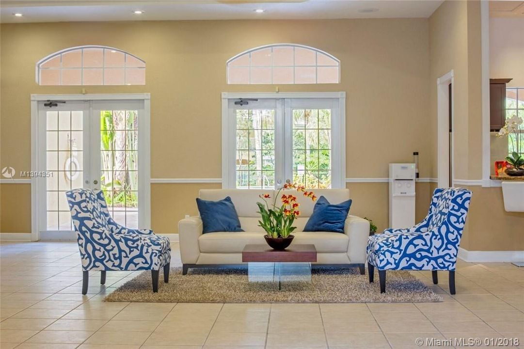 Recently Rented: $1,440 (1 beds, 1 baths, 846 Square Feet)