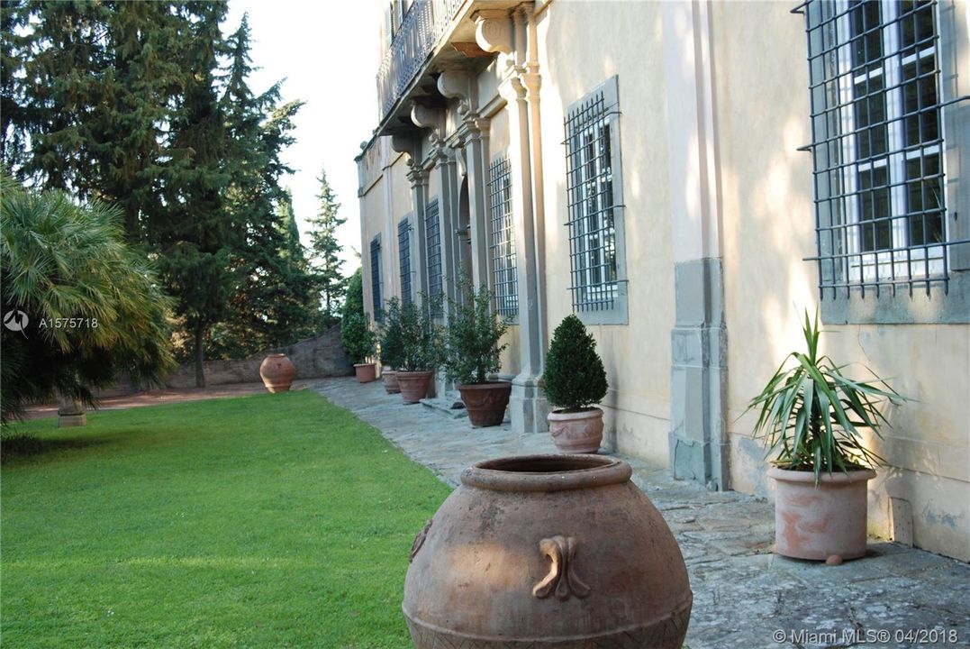 Magnificent Villa in Tuscany ... Usigliano di Lari