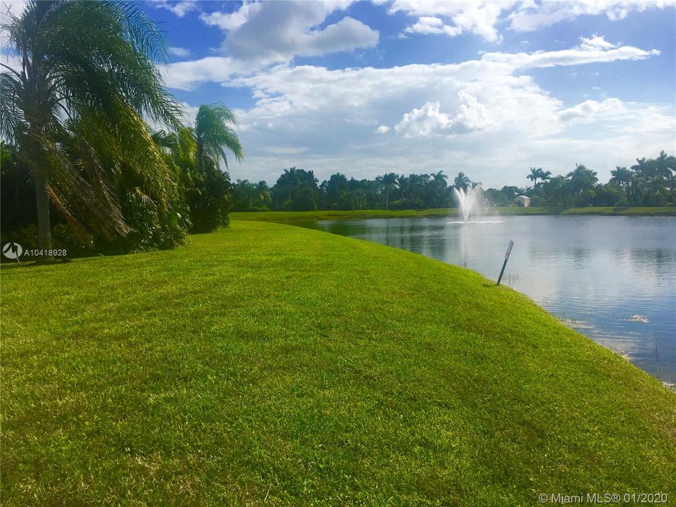 Vendido Recientemente: $69,900 (0.11 acres)