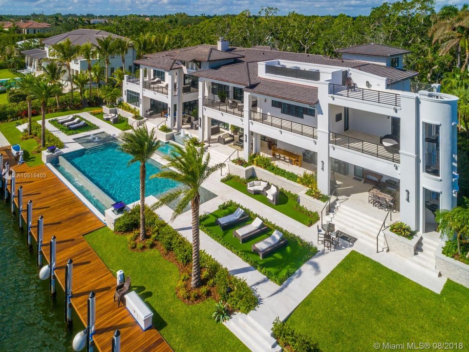 Recently Sold: $27,900,000 (9 beds, 9 baths, 11609 Square Feet)