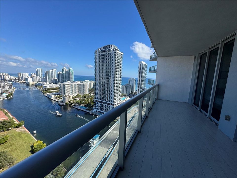 For Rent: $5,950 (2 beds, 2 baths, 0 Square Feet)