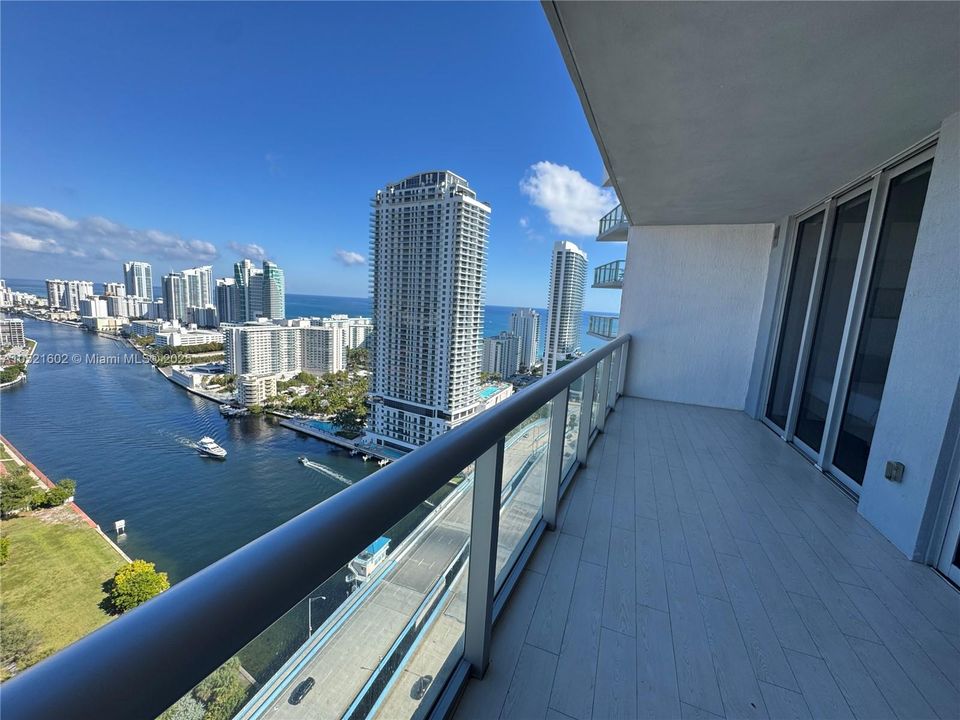 For Rent: $5,950 (2 beds, 2 baths, 0 Square Feet)