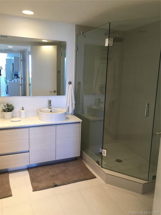 For Rent: $6,950 (3 beds, 3 baths, 0 Square Feet)