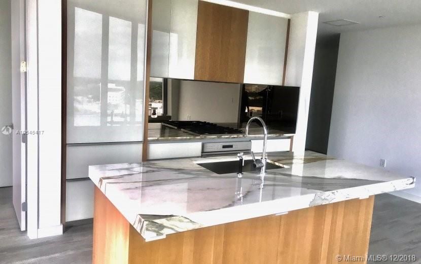 Recently Sold: $1,060,400 (2 beds, 2 baths, 1205 Square Feet)