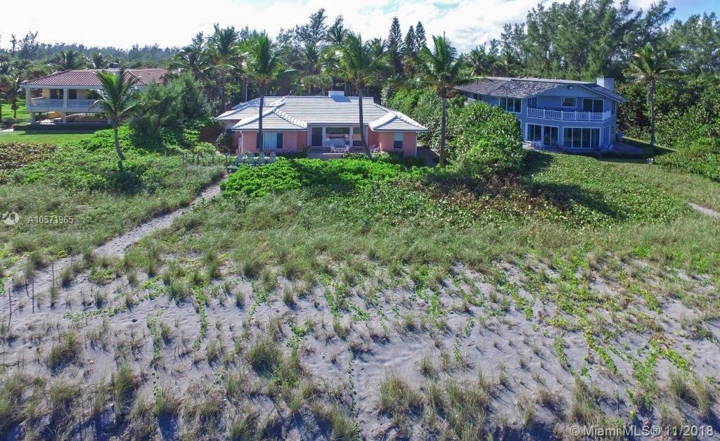 Vendido Recientemente: $3,495,000 (7 camas, 5 baños, 3110 Pies cuadrados)