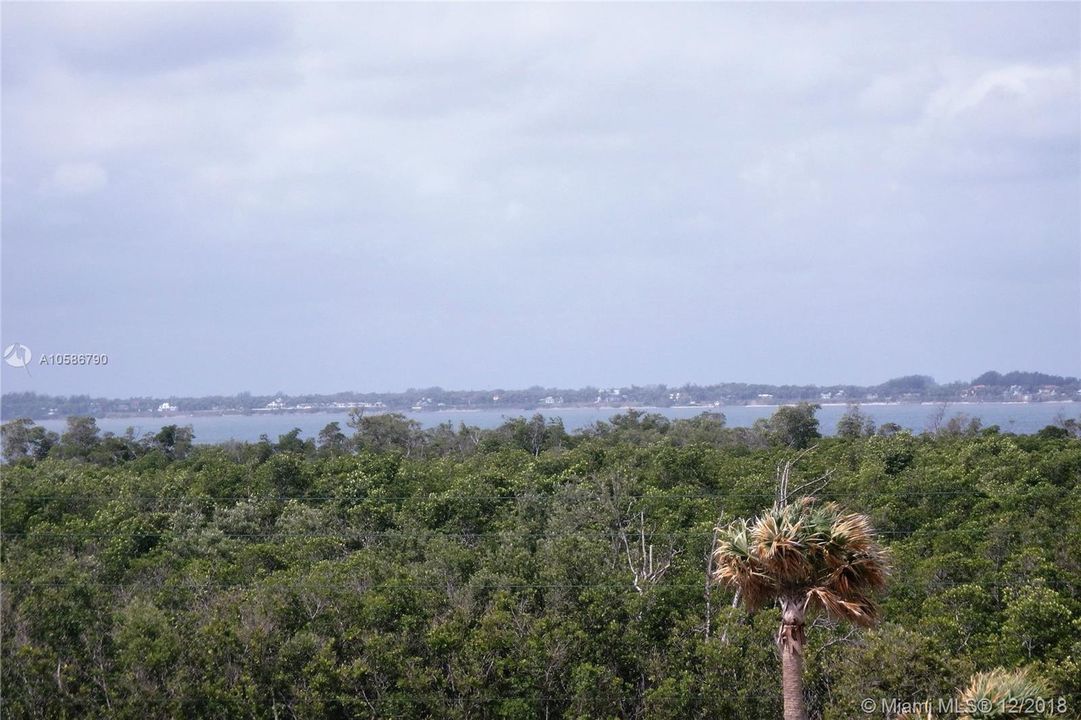 Недавно продано: $360,000 (0.10 acres)