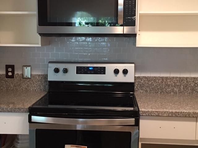 Brand New Granite and Appliances