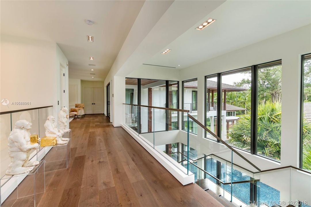 Vendido Recientemente: $17,500,000 (6 camas, 9 baños, 0 Pies cuadrados)