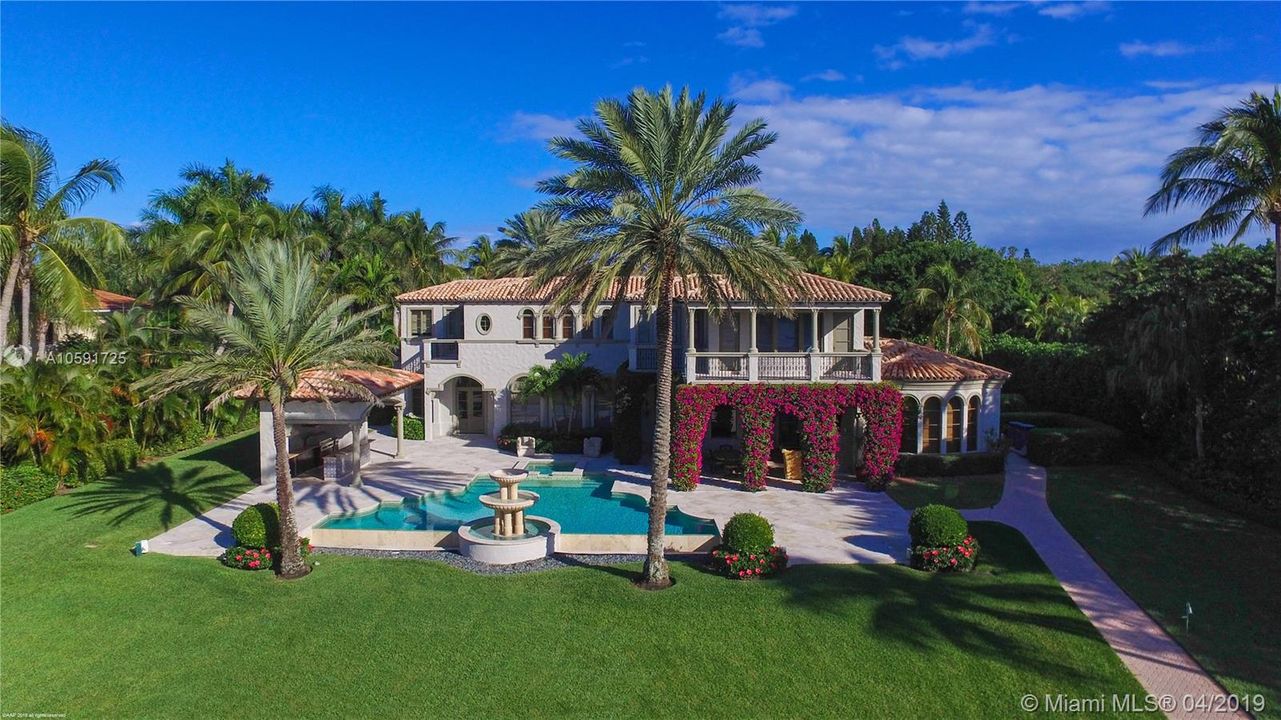 Recently Sold: $8,750,000 (6 beds, 6 baths, 8217 Square Feet)