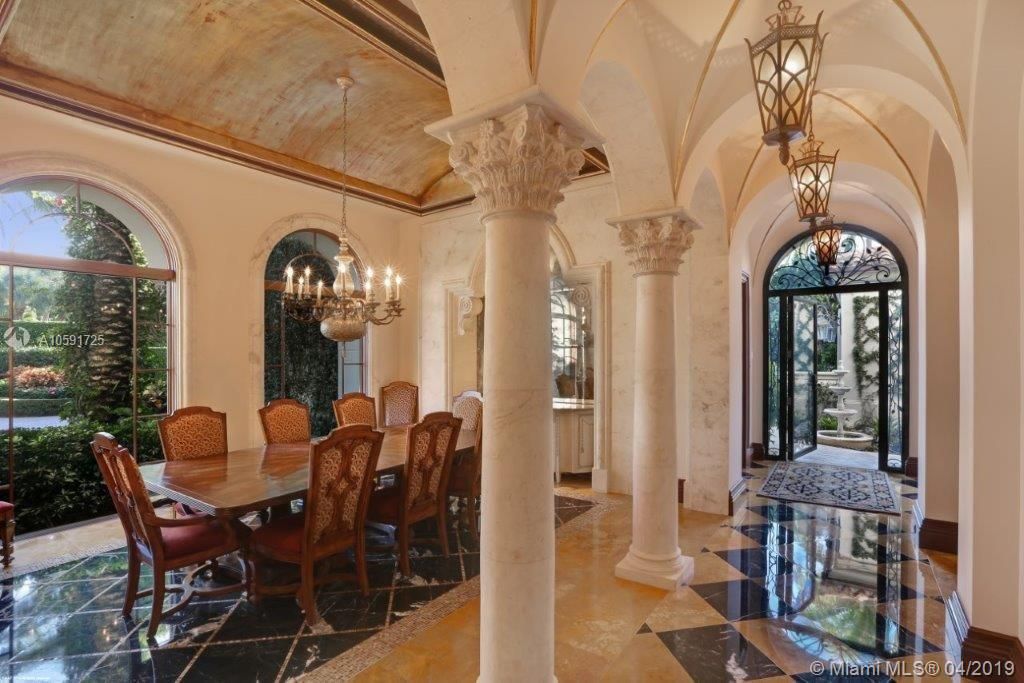 Vendido Recientemente: $8,750,000 (6 camas, 6 baños, 8217 Pies cuadrados)