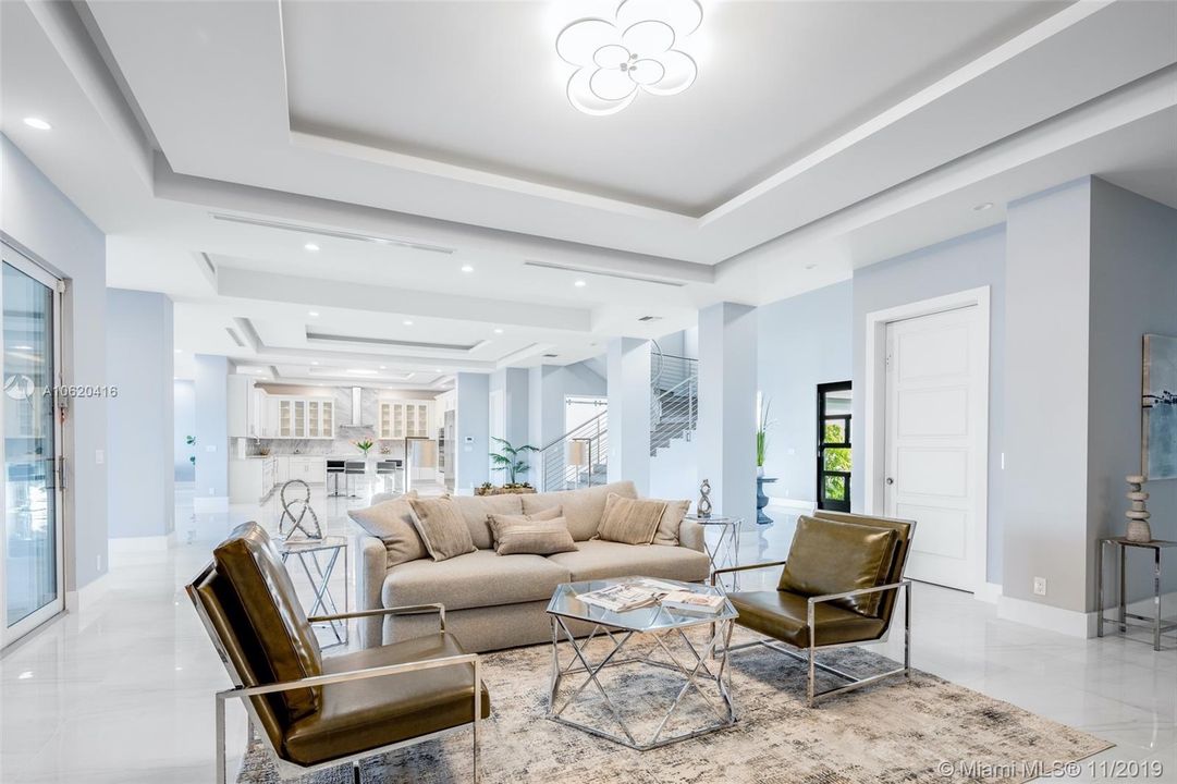 Vendido Recientemente: $3,495,000 (6 camas, 7 baños, 7088 Pies cuadrados)