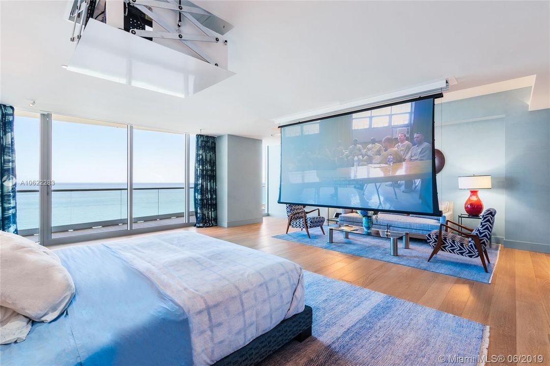 Recently Sold: $16,500,000 (4 beds, 5 baths, 5885 Square Feet)