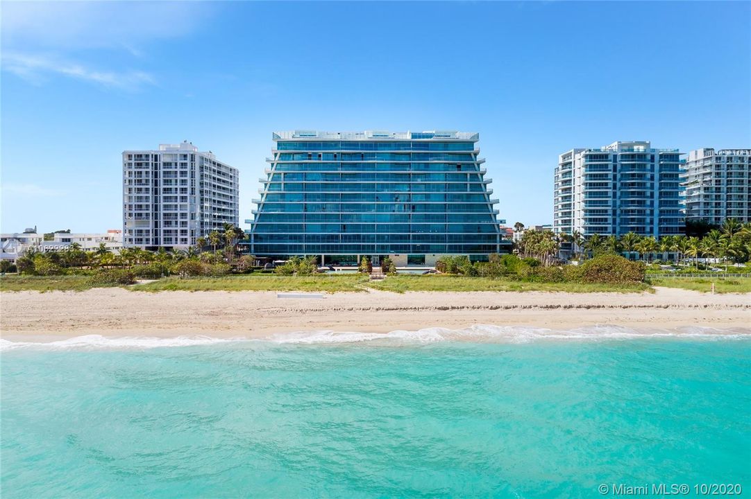 Recently Sold: $16,500,000 (4 beds, 5 baths, 5885 Square Feet)