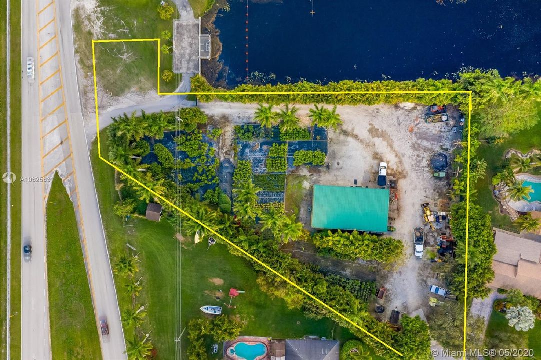 最近售出: $498,000 (1.58 acres)