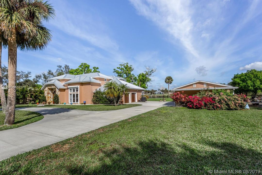 Recently Sold: $667,685 (5 beds, 3 baths, 3585 Square Feet)