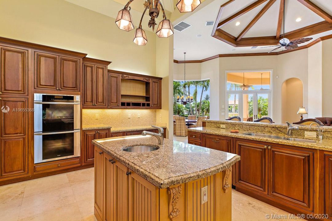 Open Kitchen