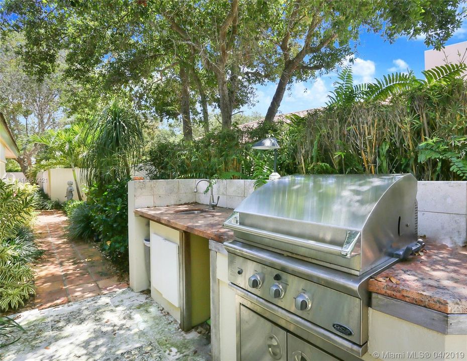Summer Kitchen