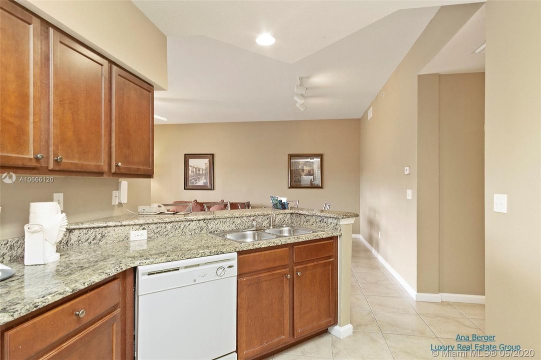 Recently Sold: $136,999 (3 beds, 3 baths, 0 Square Feet)