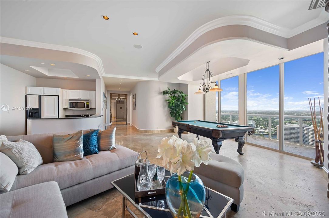 Views of Coral Ridge and the intracoastal from rear of residence