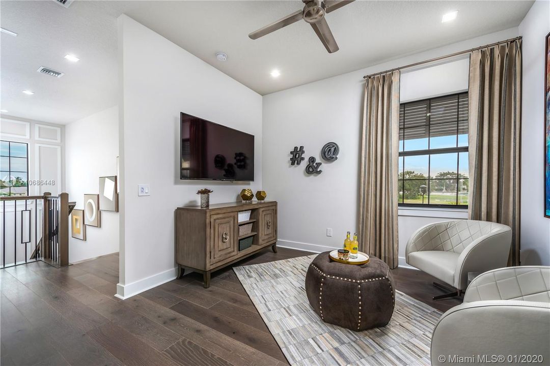 Recently Sold: $853,620 (4 beds, 4 baths, 3101 Square Feet)