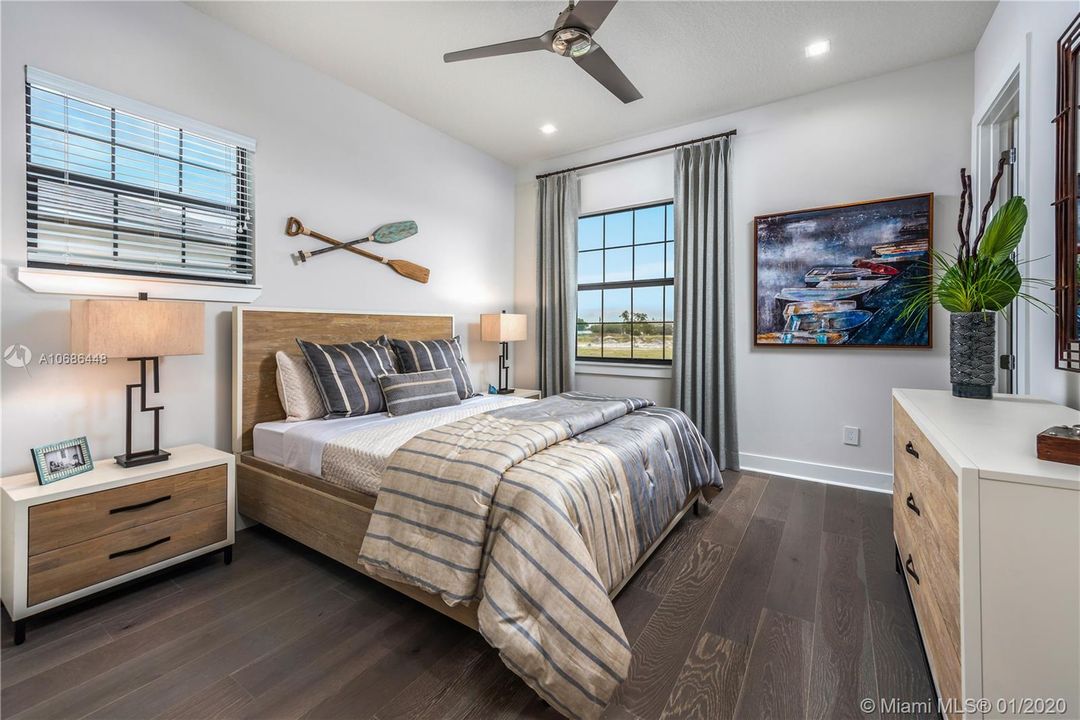 Recently Sold: $853,620 (4 beds, 4 baths, 3101 Square Feet)