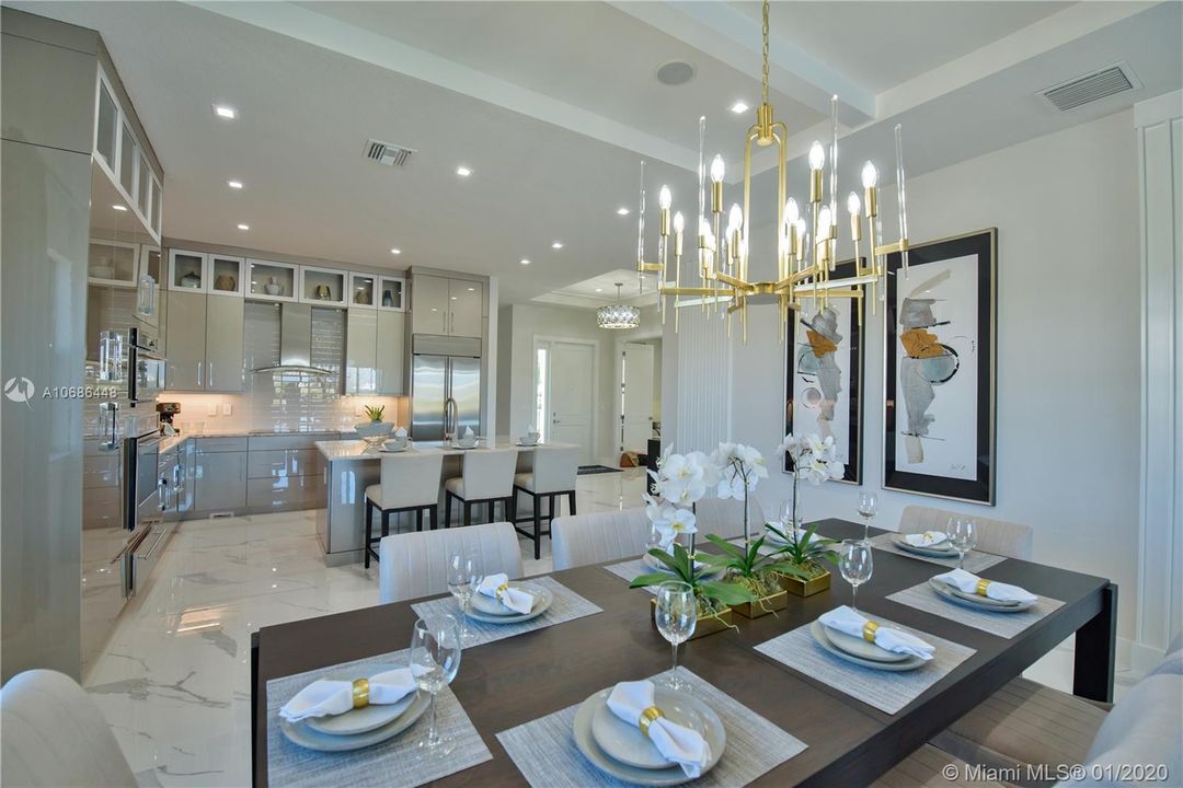 Recently Sold: $853,620 (4 beds, 4 baths, 3101 Square Feet)