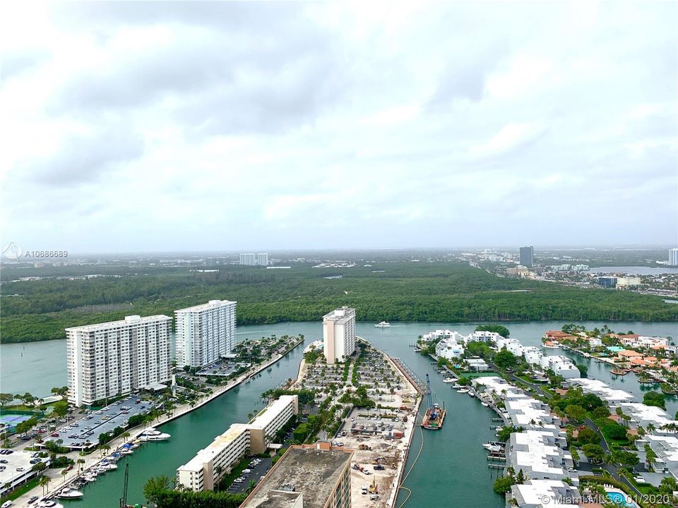 Recently Rented: $3,700 (2 beds, 2 baths, 1435 Square Feet)