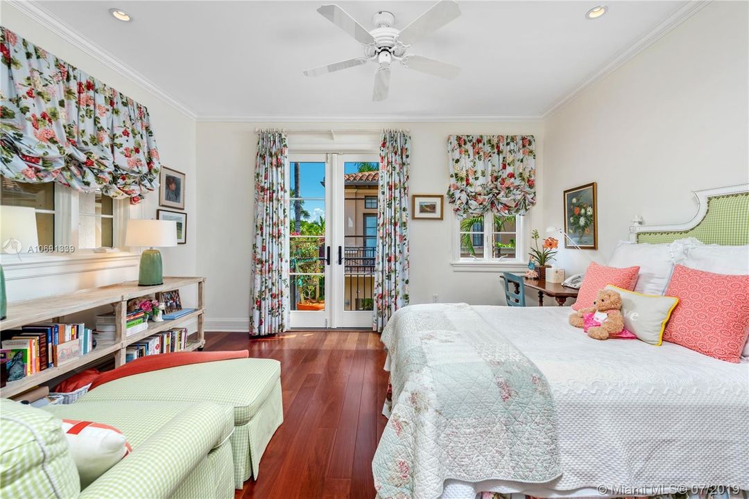 THE FOURTH CHILDREN'S BEDROOM