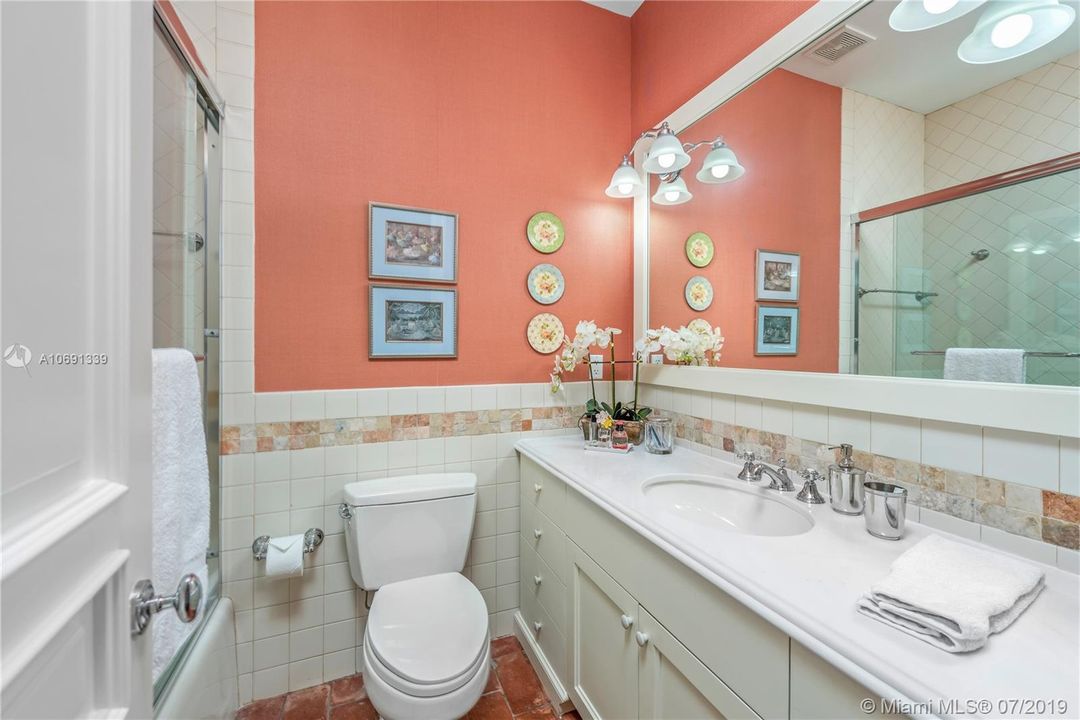 ANOTHER OF THE FOUR CHILDREN'S BATHROOMS