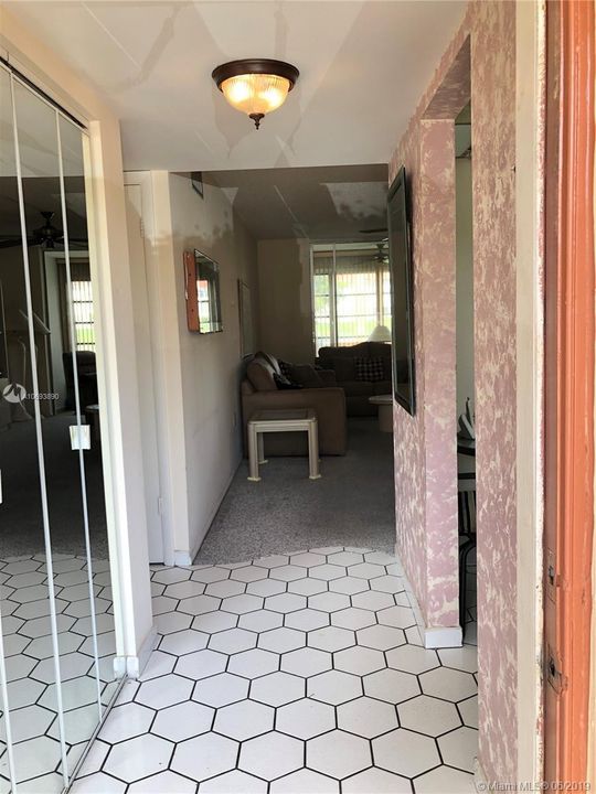 Recently Sold: $30,000 (1 beds, 1 baths, 640 Square Feet)