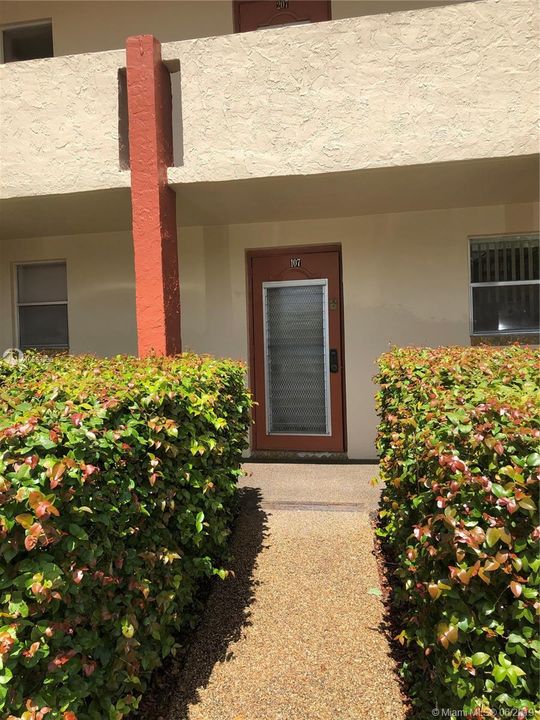 Recently Sold: $30,000 (1 beds, 1 baths, 640 Square Feet)