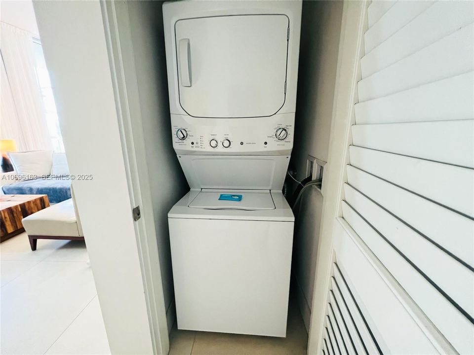 For Rent: $5,750 (1 beds, 1 baths, 0 Square Feet)