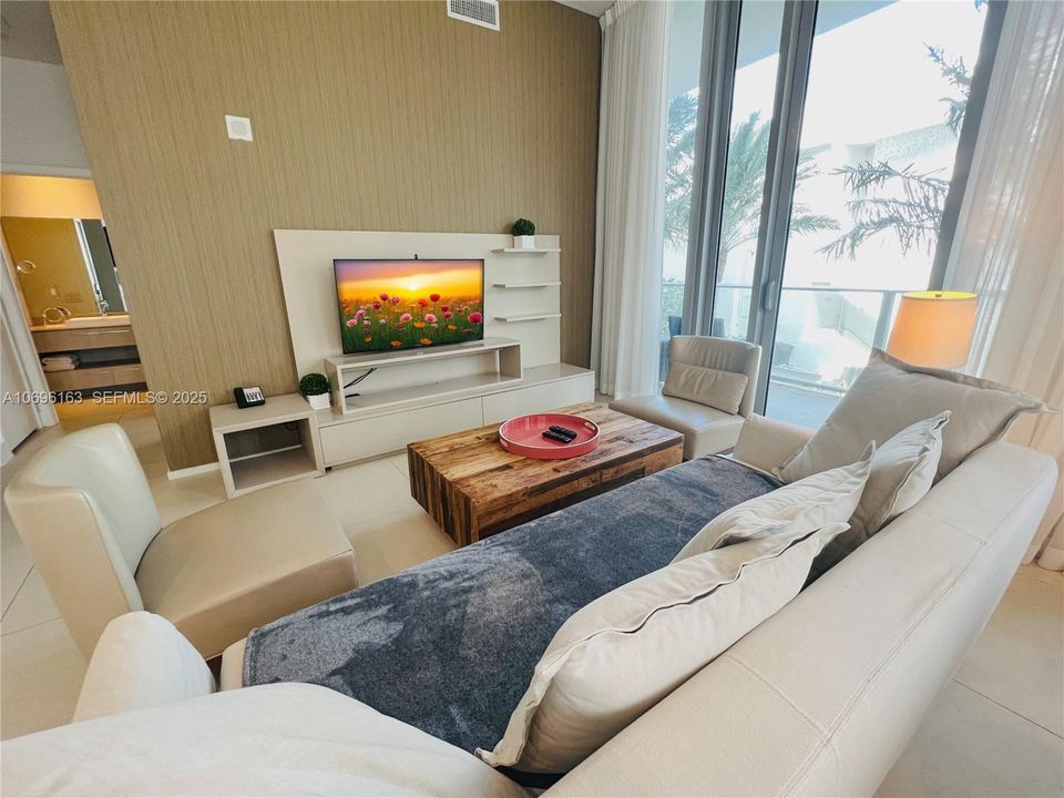 For Rent: $5,750 (1 beds, 1 baths, 0 Square Feet)