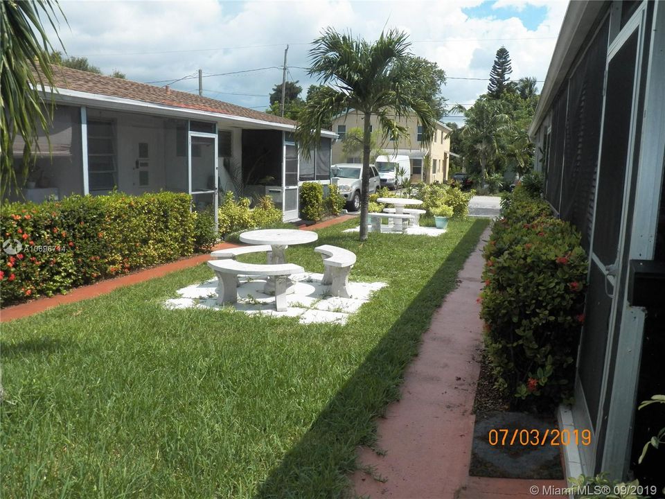 Recently Sold: $44,900 (1 beds, 1 baths, 500 Square Feet)