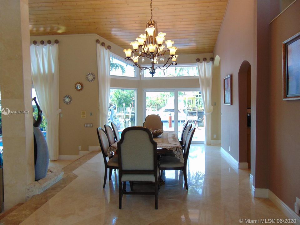 Recently Sold: $1,645,000 (4 beds, 4 baths, 3667 Square Feet)