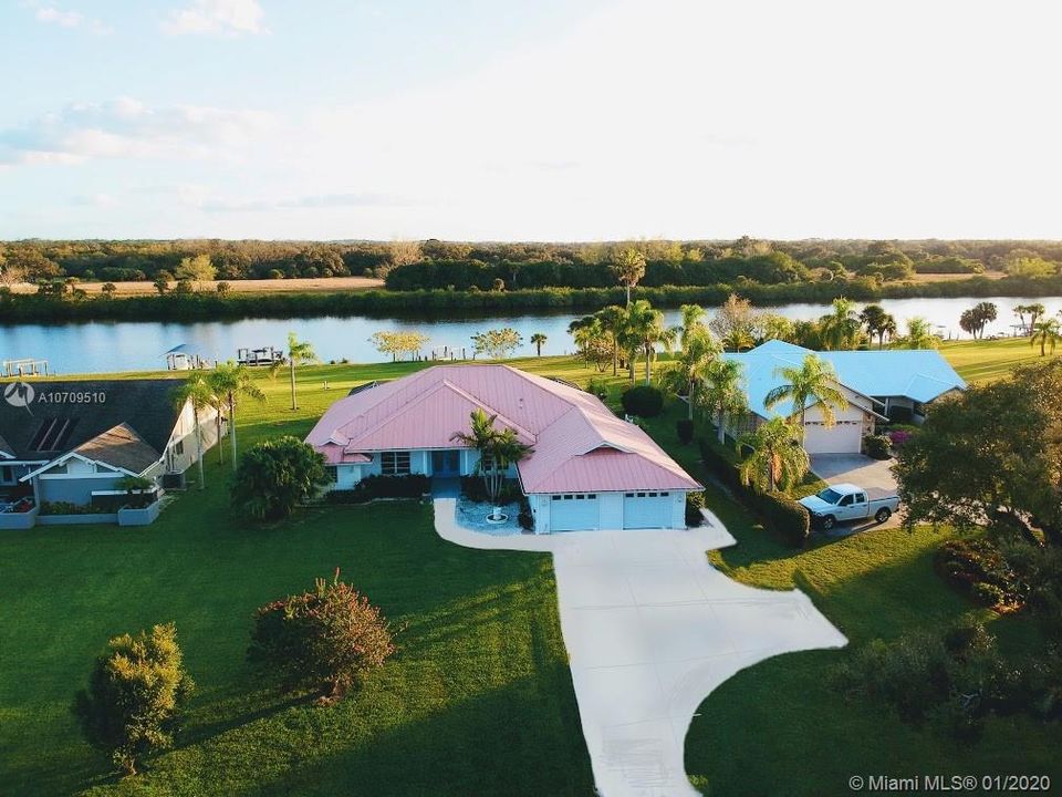 Recently Sold: $479,900 (3 beds, 2 baths, 2606 Square Feet)