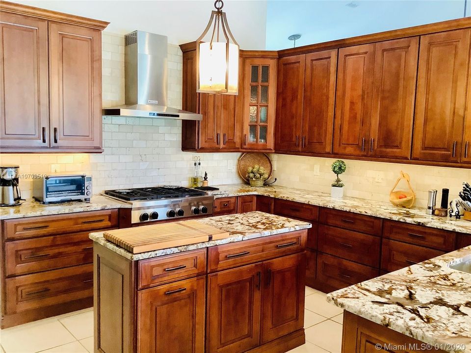 Recently Sold: $479,900 (3 beds, 2 baths, 2606 Square Feet)
