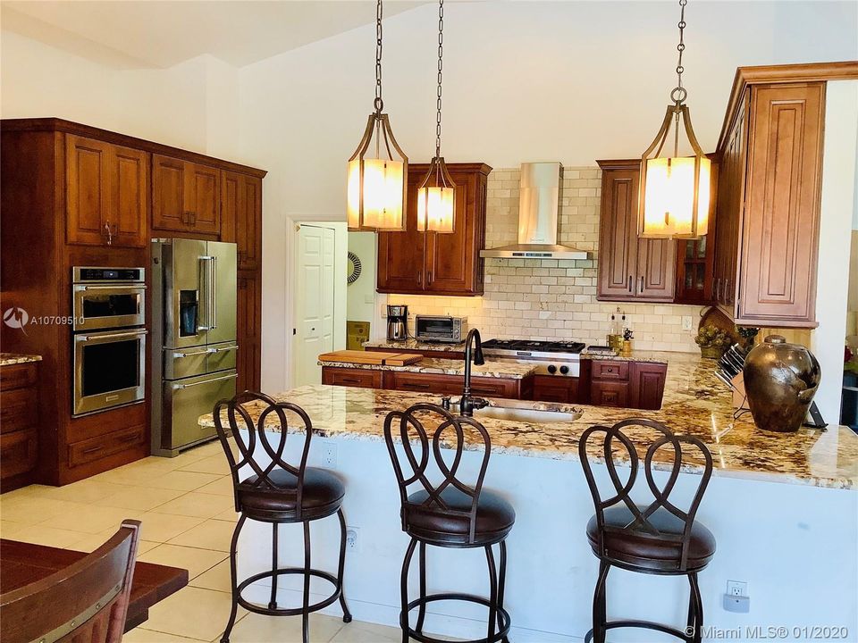 Recently Sold: $479,900 (3 beds, 2 baths, 2606 Square Feet)