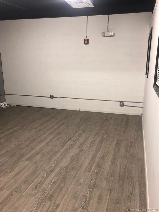 Vendido Recientemente: $1,693,000 (0 camas, 0 baños, 8750 Pies cuadrados)