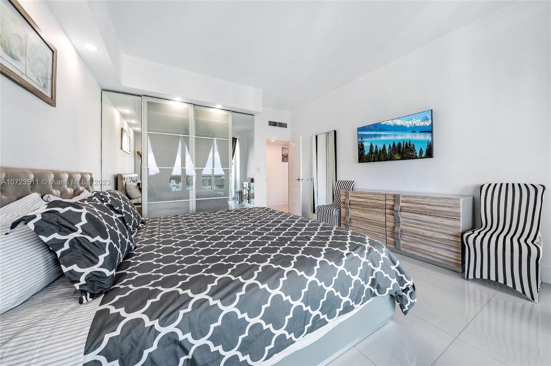 For Rent: $8,500 (3 beds, 2 baths, 1926 Square Feet)