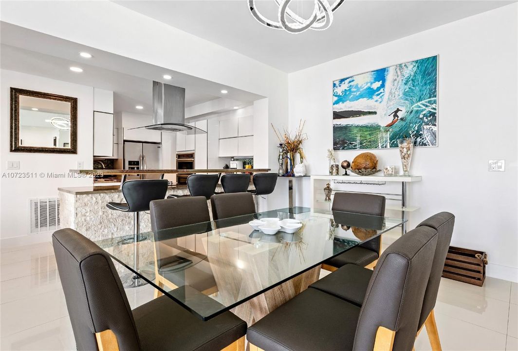 For Rent: $8,500 (3 beds, 2 baths, 1926 Square Feet)