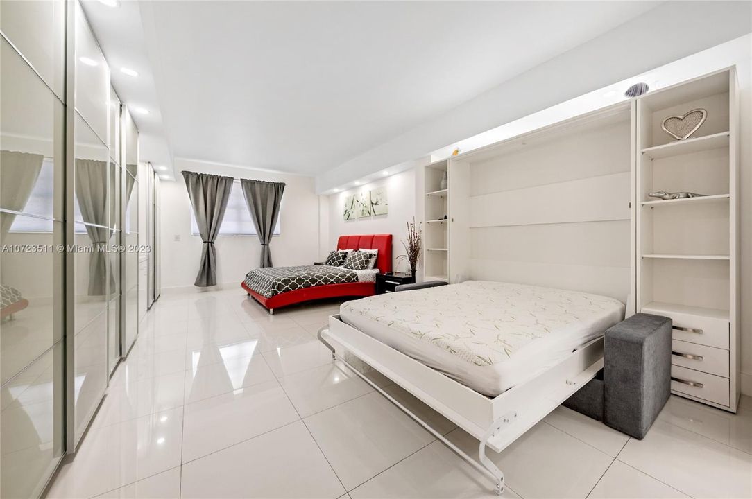 For Rent: $8,500 (3 beds, 2 baths, 1926 Square Feet)