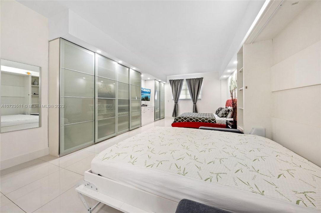 For Rent: $8,500 (3 beds, 2 baths, 1926 Square Feet)