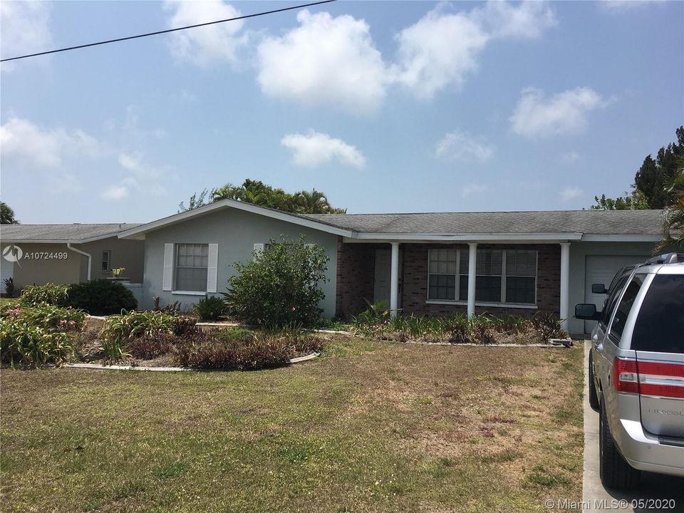 Recently Sold: $220,000 (3 beds, 2 baths, 1336 Square Feet)