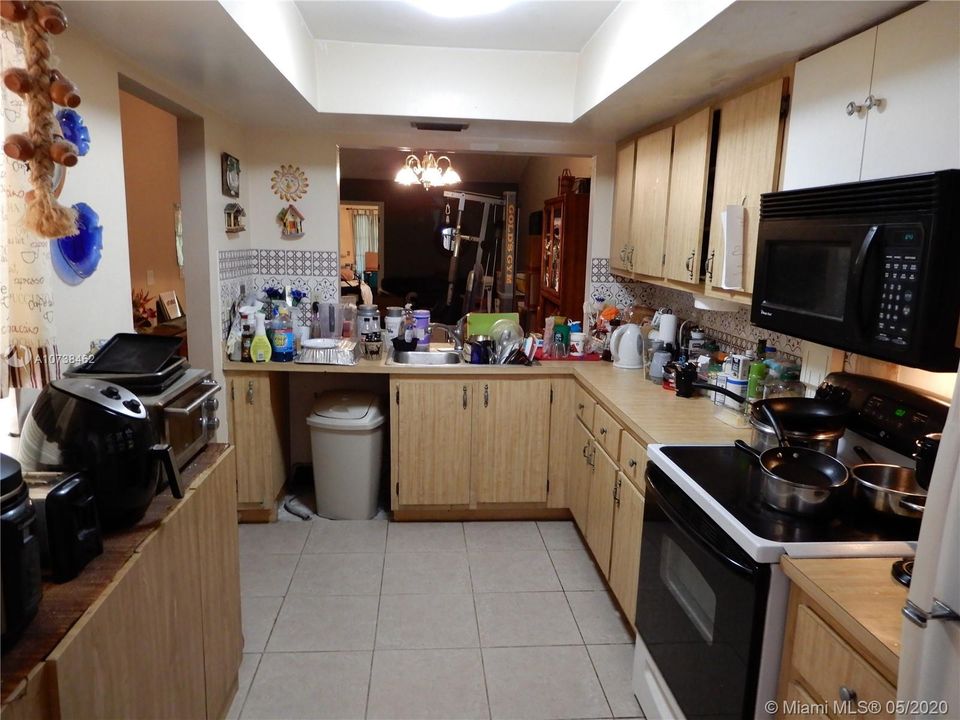 Недавно продано: $145,000 (2 спален, 2 ванн, 1294 Квадратных фут)