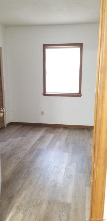 Vendido Recientemente: $138,000 (3 camas, 1 baños, 0 Pies cuadrados)