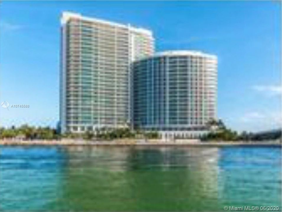 Recently Sold: $2,010,000 (2 beds, 2 baths, 1657 Square Feet)