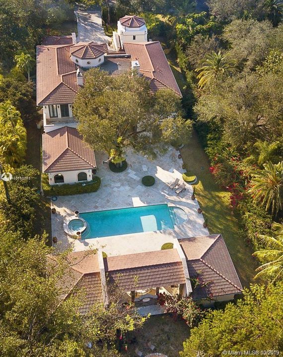 Recently Rented: $20,000 (9 beds, 9 baths, 6529 Square Feet)